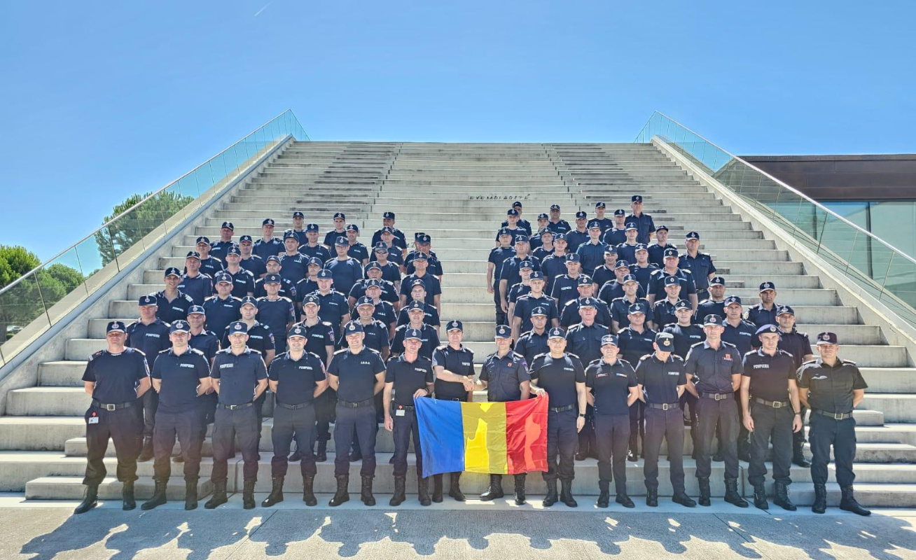 Un alt contingent de militari a plecat către Franța