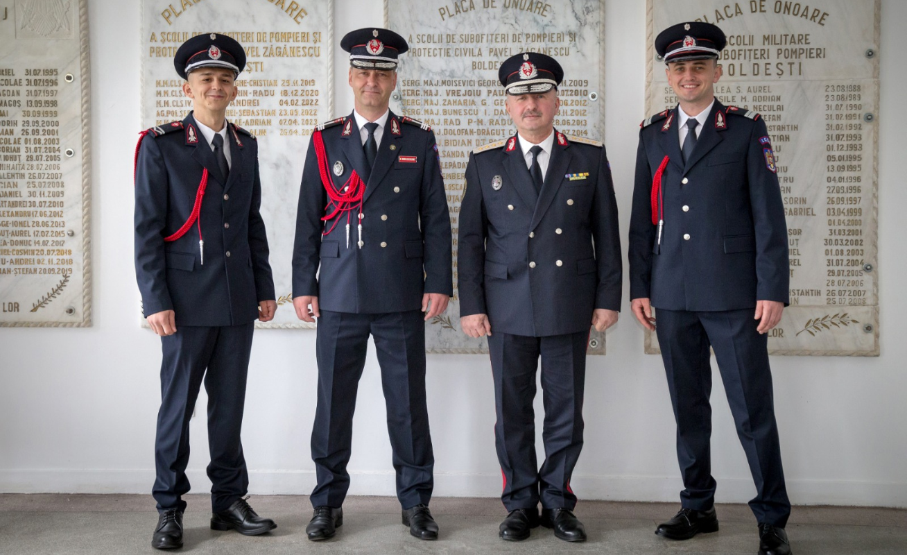 Ceremonia de absolvire a unei noi generații de salvatori
